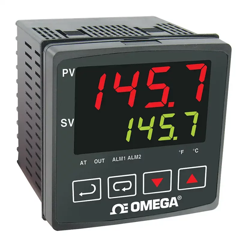 Teplotní regulátor velikosti 1/4 DIN s autotuningem, alarmy a RS485 - Výstup: 1x relé